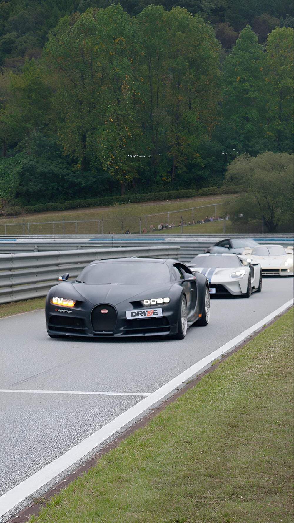 peaches_run_universe_주행_장면