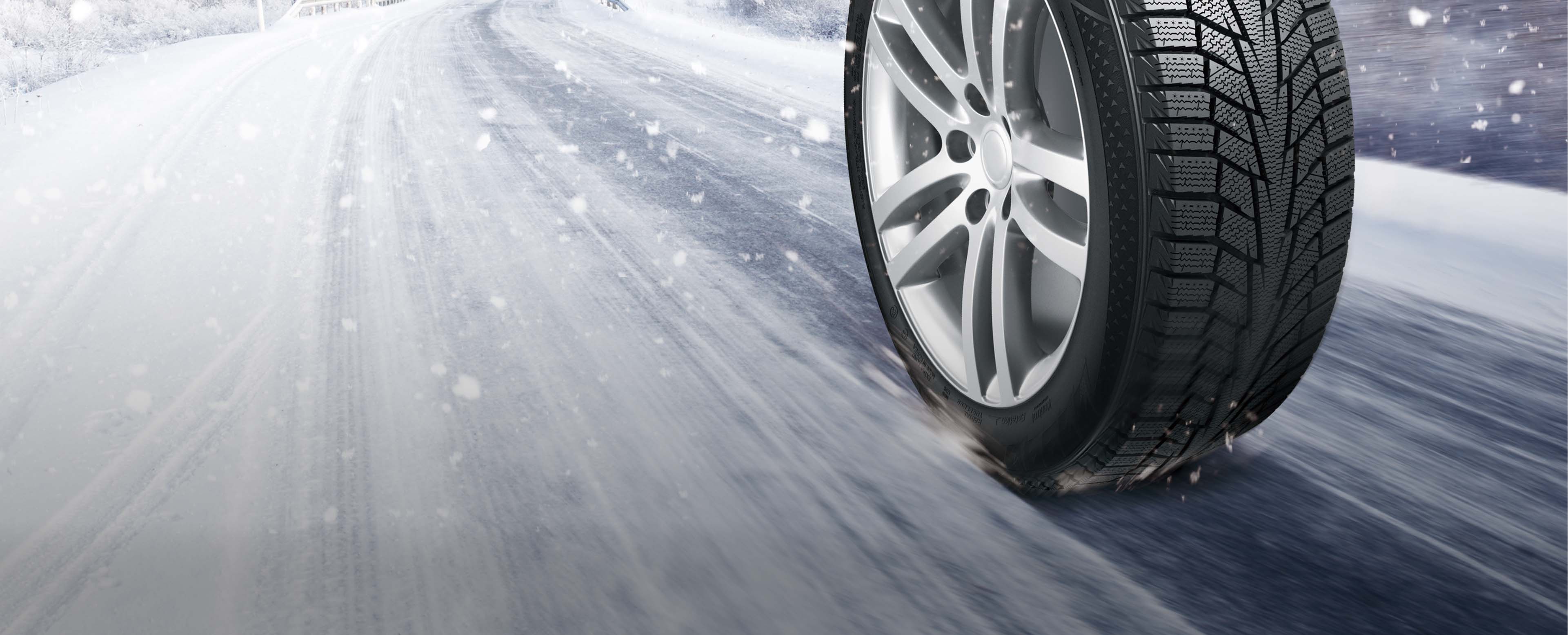 Hankook Tire & Technology-Tires-Winter I Cept-Winter I Cept IZ2-W616-Optimized directional pattern design for maximum studless safety even in the harshest winter conditions